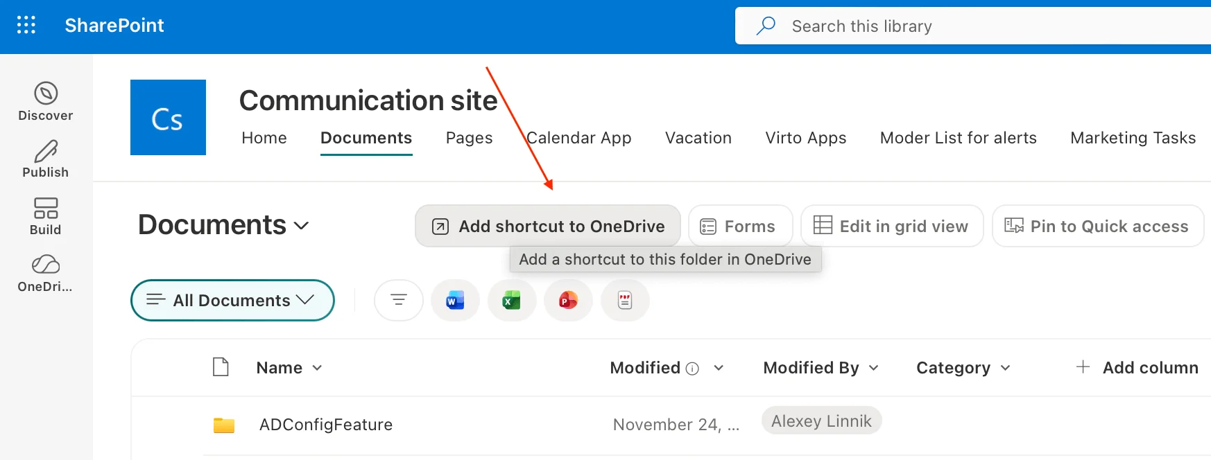 Both SharePoint libraries shown as synced folders in Finder