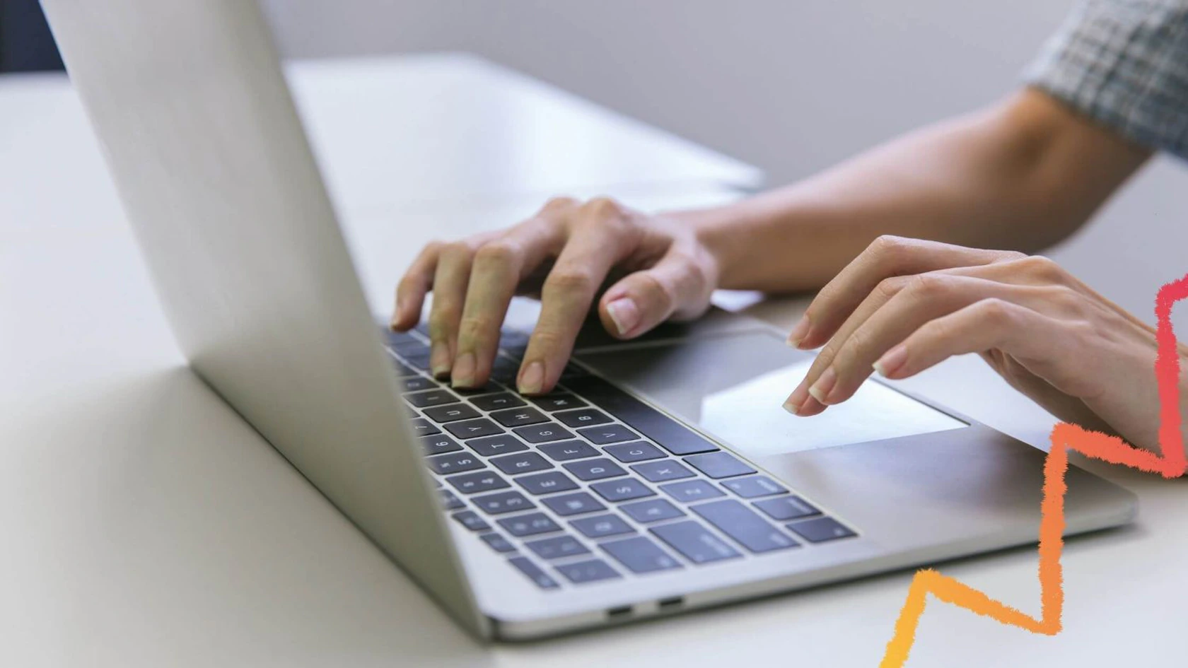 SharePoint Team Site vs Communication Site: Differences and When to Use Each