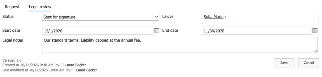 Der Reiter Legal review einer Vertragsanfrage im Layout der Rechtsabteilung eines mit Virto Forms Designer App erstellten Formulars: Status Sent for signature, zuständige Person, Beginn 12/1/2026, Ende 11/30/2028 und Notizen der Rechtsabteilung